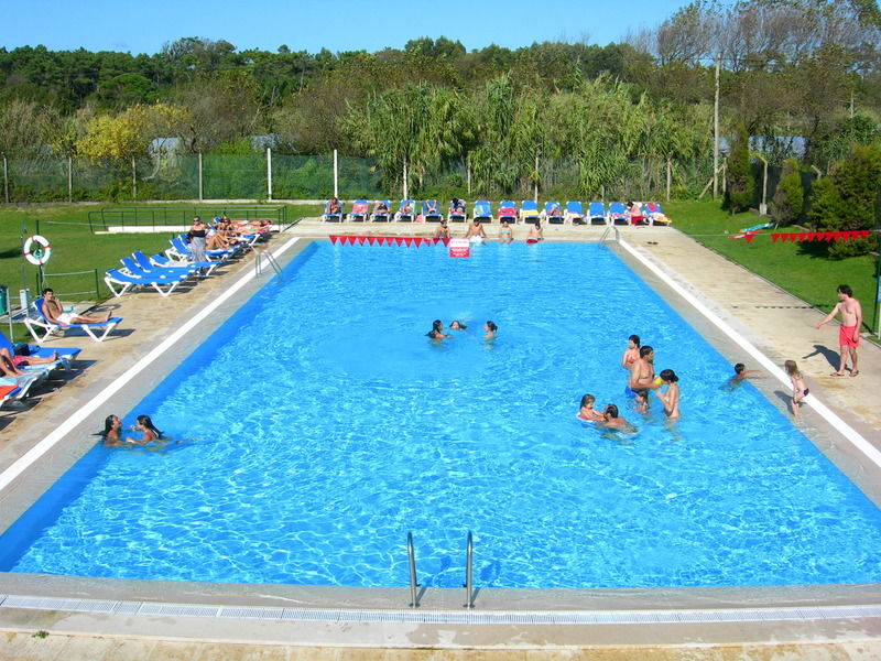 Готель Parque De Campismo Orbitur Rio Alto Повуа-де-Варзін Екстер'єр фото